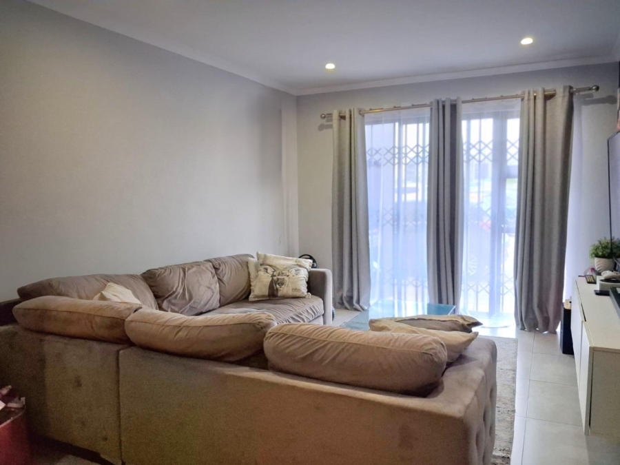 2 Bedroom Property for Sale in Parklands East Western Cape